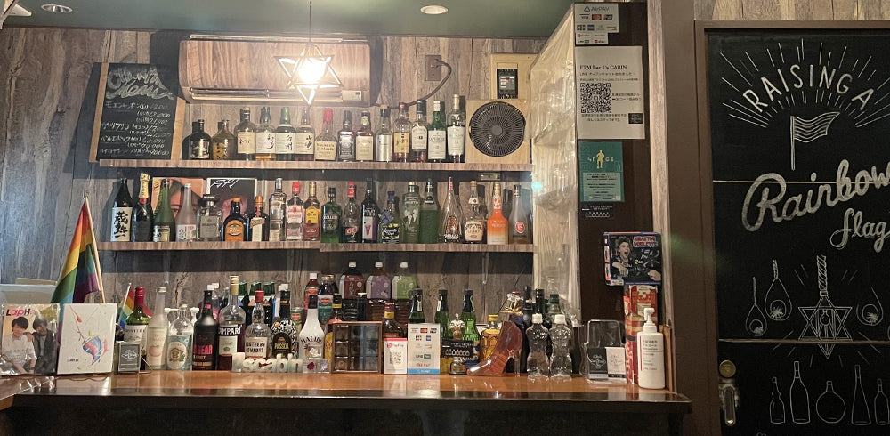 2’s CABIN様の木の温もりを感じる店内カウンター